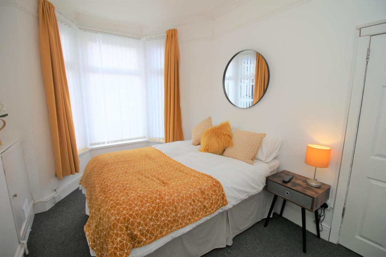 Three Bedroom Townhouse - Free Local Parking - By Property Promise Cardiff Exterior foto