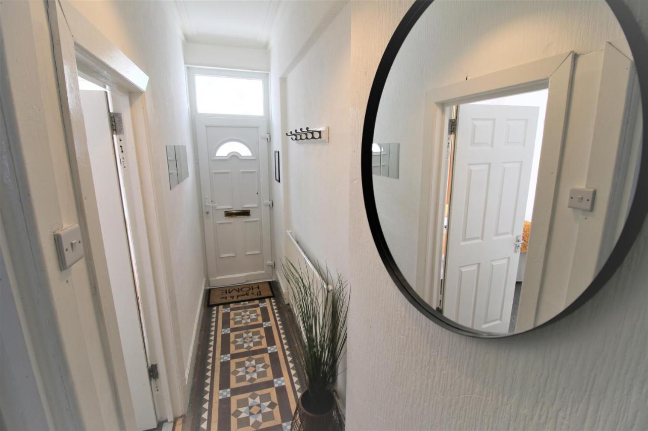 Three Bedroom Townhouse - Free Local Parking - By Property Promise Cardiff Exterior foto