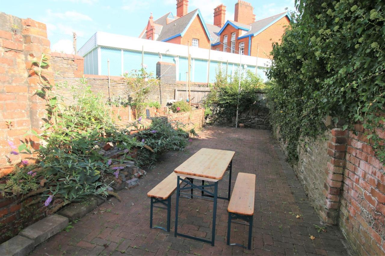 Three Bedroom Townhouse - Free Local Parking - By Property Promise Cardiff Exterior foto