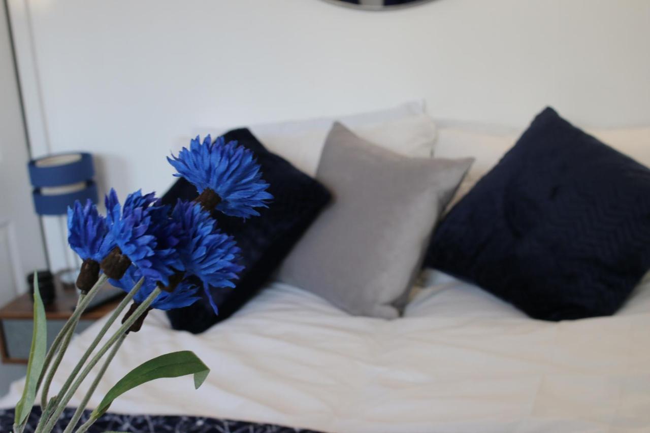 Three Bedroom Townhouse - Free Local Parking - By Property Promise Cardiff Exterior foto
